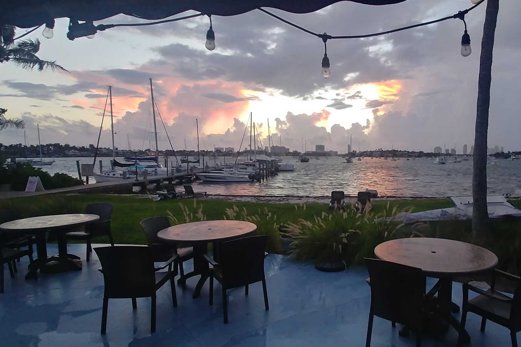 yacht club restaurant miami